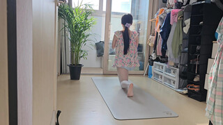 Sexy Asian yoga girl (6:20) https://youtu.be/fBznf9Dtgpo