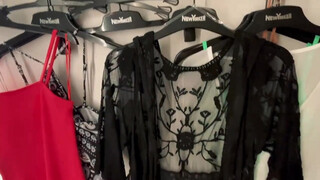 1. Which Outfit To Go Shopping In ?