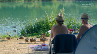 Naturiste et nudiste – tous a poils !