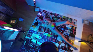 6. Hairy pussy surrounded by the colors of the rainbow (0:48)