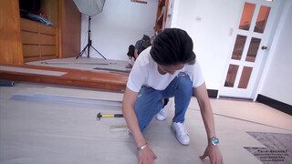 4. Lots of Side Boob