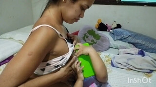 9. Minha rotina da noite com minha princesinha dando de mamar 0:21