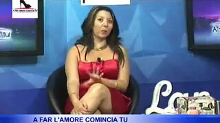 10. 2:06 is one of a couple nice stripteases in UNLISTED video “A Far l’amore comincia Tu 3 PUNTATA N.1”