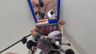 4. Mirror reflection vulva