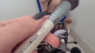 8. Mirror reflection vulva