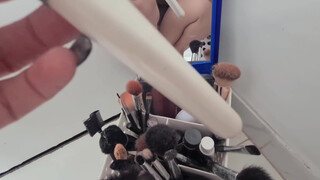 10. Mirror reflection vulva