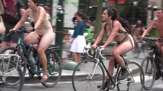 4. Naked French cyclists in “20230617 wnbr cyclonudista Bruxelles”