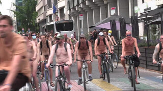 1. Naked French cyclists in “20230617 wnbr cyclonudista Bruxelles”