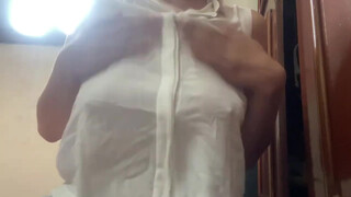 1. ASMR shirt scratching/rubbing