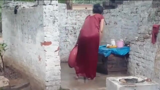 9. Indian mom bathing see through 7:28