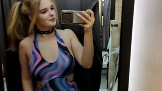 5. At 0:11 Hot babe
