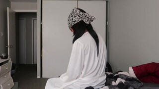 5. Nipple visible at 6:00. Would have liked it if she took real pictures…