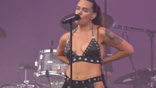 9. Tove Lo showed her breasts.(Live 2023 Paris). 2:42