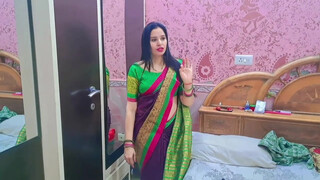 4. Soniraj real vlogs cleavage at starting