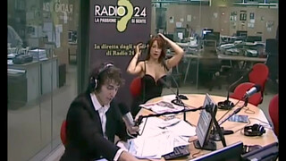 6. Radio 24 | webcam | nude | 13:46, 17:36