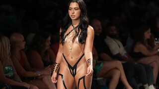 6. (Transparent) Crazy Everywomen Had Some Amazing Juggs In This Show TML Guys