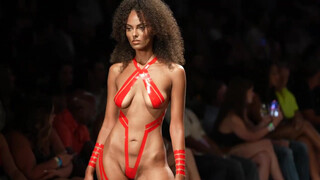 9. (Transparent) Crazy Everywomen Had Some Amazing Juggs In This Show TML Guys