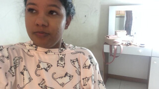 Cuidados com a pele (Ass throughout in mirror @ 3:44, 4:30, 4:55, 5:25)