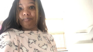 1. Cuidados com a pele (Ass throughout in mirror @ 3:44, 4:30, 4:55, 5:25)