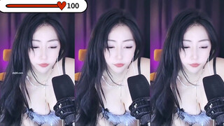 2. A sexy Chinese dancer naked booty dance(0:55-2:10)