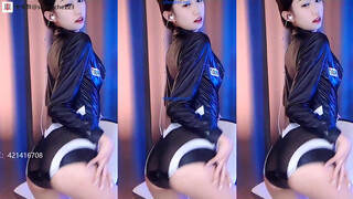 5. A kinky Chinese dancer see-through dance pokies(2:08)