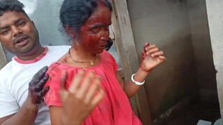 Holi everyone is braless shows at 7:40 in nighty