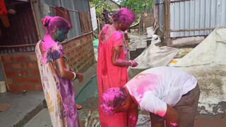 8. Holi everyone is braless shows at 7:40 in nighty