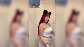 5. At 0:16 she show her boobs, I’m hard now…