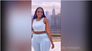 5. Marieh – Curvy Model