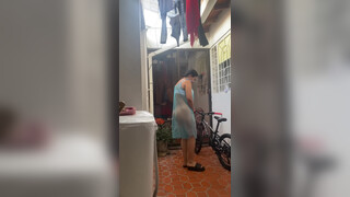 7. Ordenando el patio y montando la bicicleta