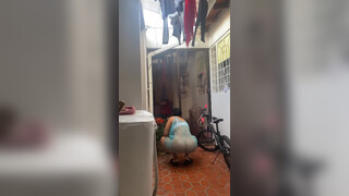 8. Ordenando el patio y montando la bicicleta