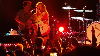 6. 3:03 Tove Lo flash