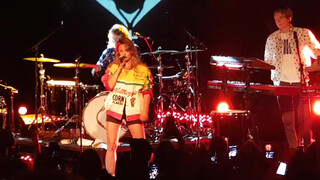2. 3:03 Tove Lo flash