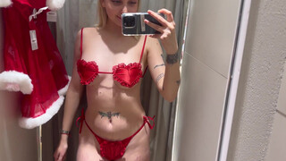 4. HAPPW NEW YEAR EVERYONE <3 SEXY LINGERIE