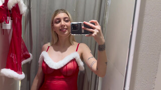 3. HAPPW NEW YEAR EVERYONE <3 SEXY LINGERIE