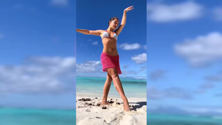 Hottest Addison Rae TikTok Compliation ????