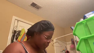 4. Shower Routine BBW Lady nipslip 18:11