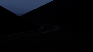 6. Scarlett Johansson, in the nude, strips another woman to rob her clothes (5:57)