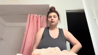 2. huge hangers vlogger 7:59