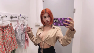 2. I don’t know which outfit suits me best