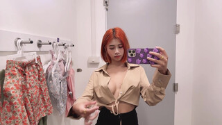 3. I don’t know which outfit suits me best