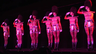 5. LE CRAZY HORSE El Mítico Cabaret Parisino Presents Forever Crazy en Madrid 4K HD #titties