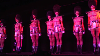 LE CRAZY HORSE El Mítico Cabaret Parisino Presents Forever Crazy en Madrid 4K HD #titties