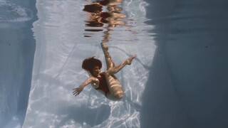 7. Nude Photo shoot under Water