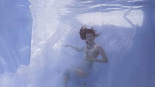 9. Nude Photo shoot under Water