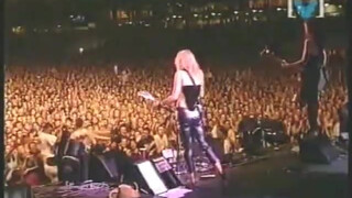 2. Courtney Love Pulls Out Tits @1:07