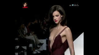 9. Fashion show titties