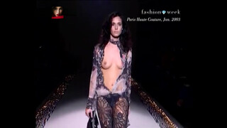 10. Fashion show titties