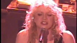 6. This is NOT the video we are accustomed to of Courtney Love flashing her boobs : Hole @ The Boston Orpheum Theatre