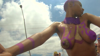 4. Gorgeous ebony goddess with big naturals : Ride purple. The Color Duchess-Simone takes us on a topless bike ride in LA